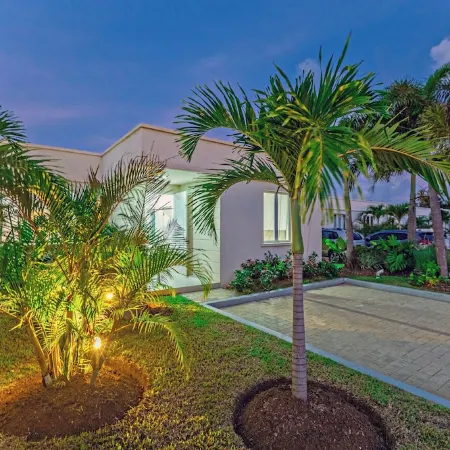 Beautiful Modern Villa Ferraj, Amazing Sea Views!