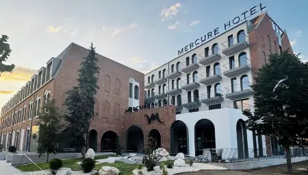 Mercure Alba Iulia Отели рядом с достопримечательностью «D M»