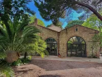 Room with kitchenette in an estate 뛰흐 호텔