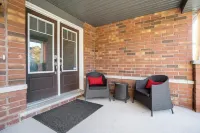 Executive 4BD/3BA home with Free Parking|Wi-fi|Office|Views|Park Access