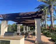 Cheerful 3b3b with swimming pool&BBQ The Village at Irvine Spectrum Center附近的飯店