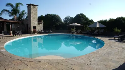 Nyikani House – Safari Stay with Mt. Kenya Views Hotels in 