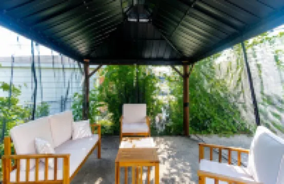 Cozy home in downtown Dearborn