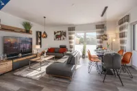 5 star apartment for 6 persons, ground floor with fenced garden