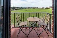 Suances Mar y Tierra with parking. Hotel a Suances