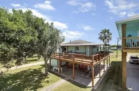 Luxury Waterfront Property For A Big Family