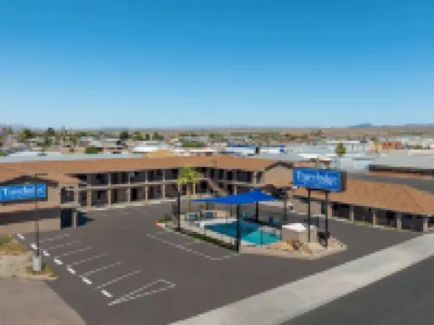 Travelodge by Wyndham Parker Hotels in Parker