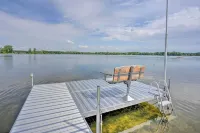 Coldwater Family Retreat w/ Boat Dock & Grill! - 3 tähden