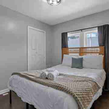Updated 4BR/2.5BA Townhome, 5-Min Walk to Nationwide Children’s Hospital Rooms