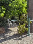 3 bed villa surrounded with tropical gardens with private pool 2 km from town. - 3 estrellas