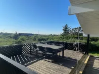 "Hansen" - 600m from the Sea