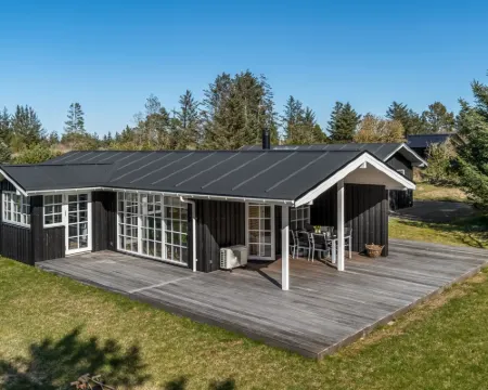 "Jork" - 1km from the sea Hoteles en Saltum