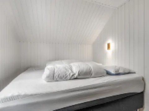 "Asulf" - 31km from the Sea