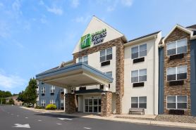 Holiday Inn Express & Suites WYOMISSING by IHG