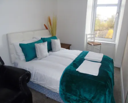 Snug - Grian-aig Apartment Hotels in Greenock