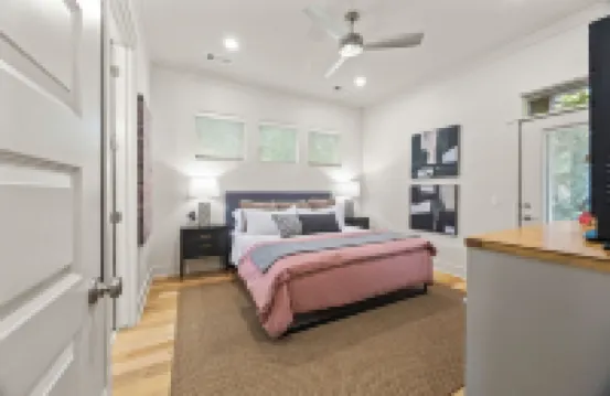 The Modern Mission, 3 Bed 3 Bath, 2 mi from UA and Dickson, New Construction