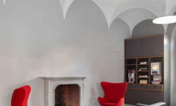 Babila Hostel & Bistrot