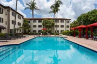 Hawthorn Extended Stay by Wyndham Naples - 비치