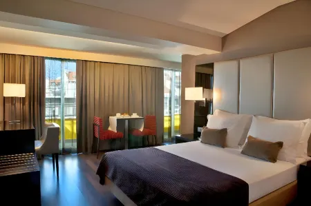 Turim Luxe Hotel Отели рядом с достопримечательностью «Lisbon Point»