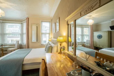 OYO Lina Guest House 옥스퍼드 호텔