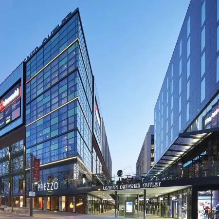 Wembley Stadium | 2BR | Sleeps 6 | Heathrow Direct