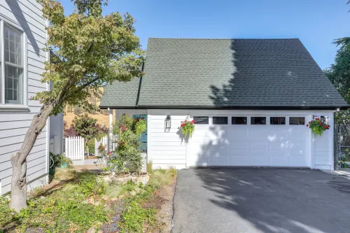 Steps to Sutter Creek Chic Wine Country Cottage - Wifi