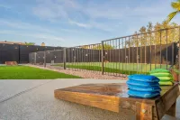 The Vibehouse - Heated Saltwater Pool!