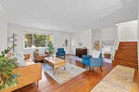 Dog Friendly with Fully Fenced Half Acre Yard, Prime Location, and in-Law Suite! Hotels in Springfield