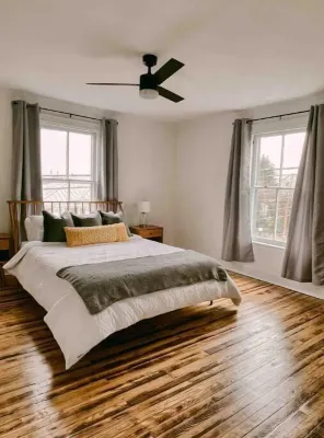 Historic Home- Walking Distance to Downtown Hotels near Academy Center of the Arts