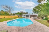 Foosball Games & Al Fresco Dining: Pensacola Home! - Pools