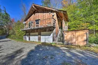 Remote Cabin w/ Fire Pit: 3 Miles to Stowe Mtn! - Lemmikkieläimet sallittu