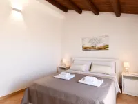 Nice Apartment with Pool - balcony
