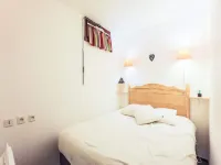 Apartment in Huez with Balcony & Hiking Trails