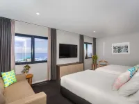 Ibis Styles the Entrance