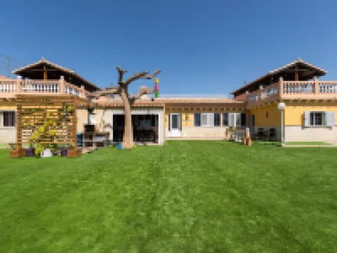 Villa in Maspalomas with Heated Pool & Sports