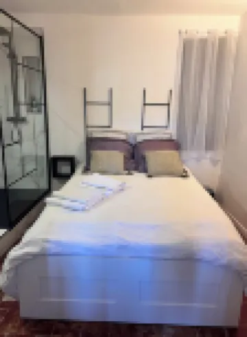 Magnificent, cozy T1 apartment in the heart of Aix en Provence's historic city center