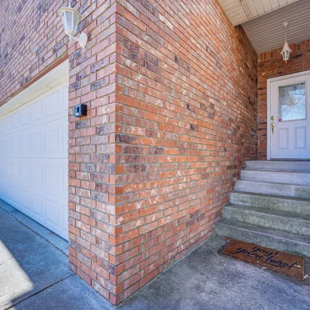 Walk to the Strip Family-Friendly Branson Home