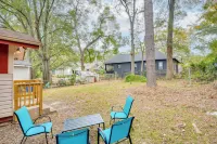 3 Mi to Dtwn: Home w/ Fenced Yard in Atlanta!