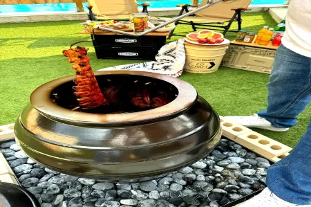 Gapyeong Dubai Dog Pool Villa Отели рядом с достопримечательностью «Garden of Morning Calm»