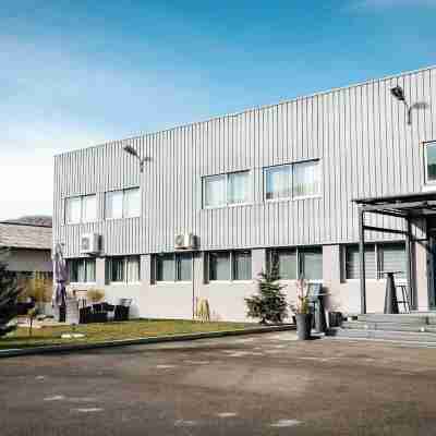 Hôtel L’ange de la vallée (Bellignat/ Oyonnax) Hotel Exterior