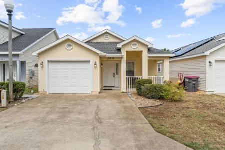 Poolside Cabana by Book That Condo