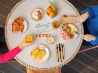 Eklo Hotels Nantes City Center - Île de Nantes - Aamiainen