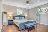 4 Bedroom 2 Bath Pet-Friendly Pool Home Orlando Airport Hotels near Englewood Park
