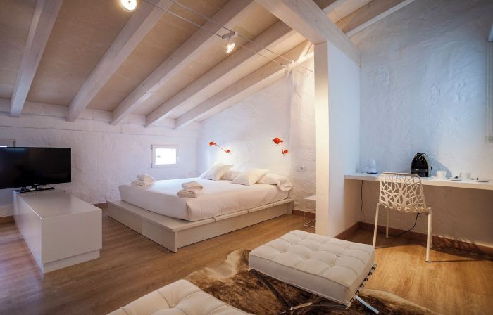 Cheap & Chic Hotel