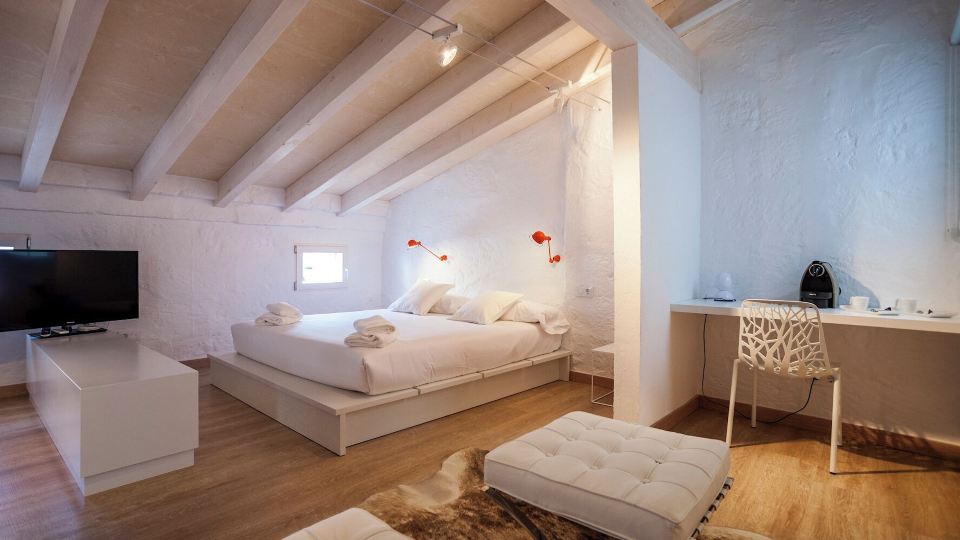 Cheap & Chic Hotel
