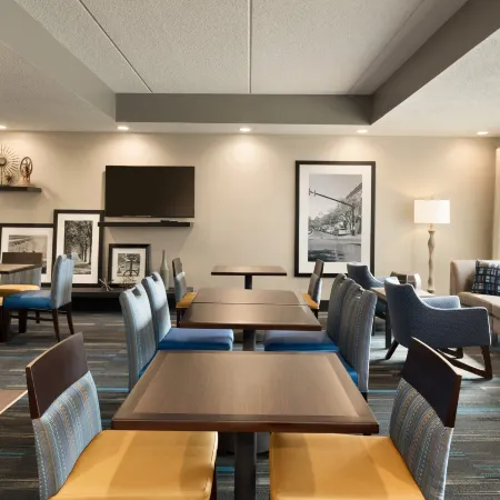 Hampton Inn Appleton (Fox River Mall Area)