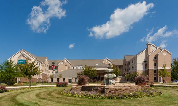 Staybridge Suites Chantilly Dulles Airport by IHG