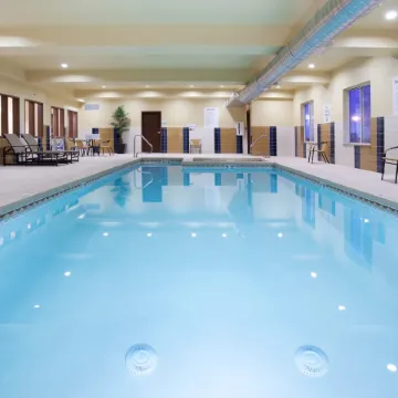 Holiday Inn Express & Suites LAMAR by IHG