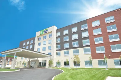 Holiday Inn Express & Suites TOLEDO WEST by IHG Hotels near 20 North Gallery