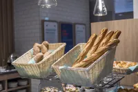 Holiday Inn Express LUZERN - KRIENS by IHG - breakfast